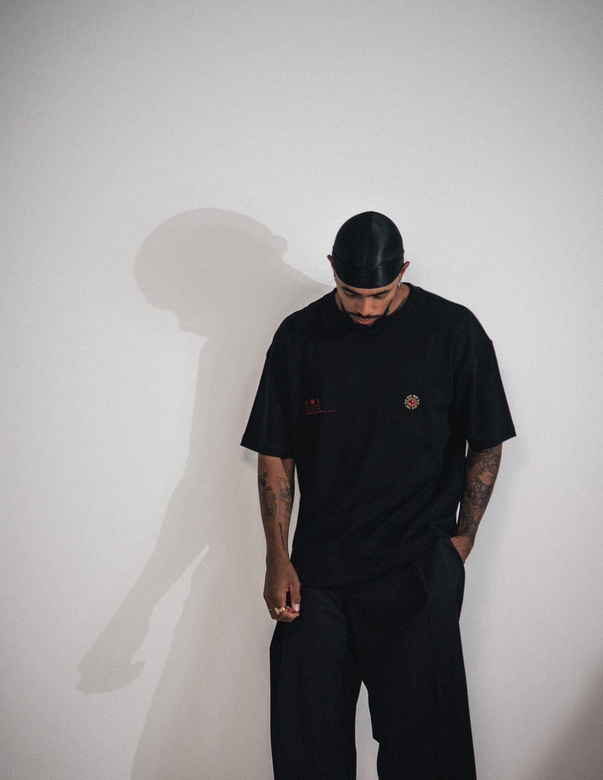 OMERTA PIN T-SHIRT BLACK