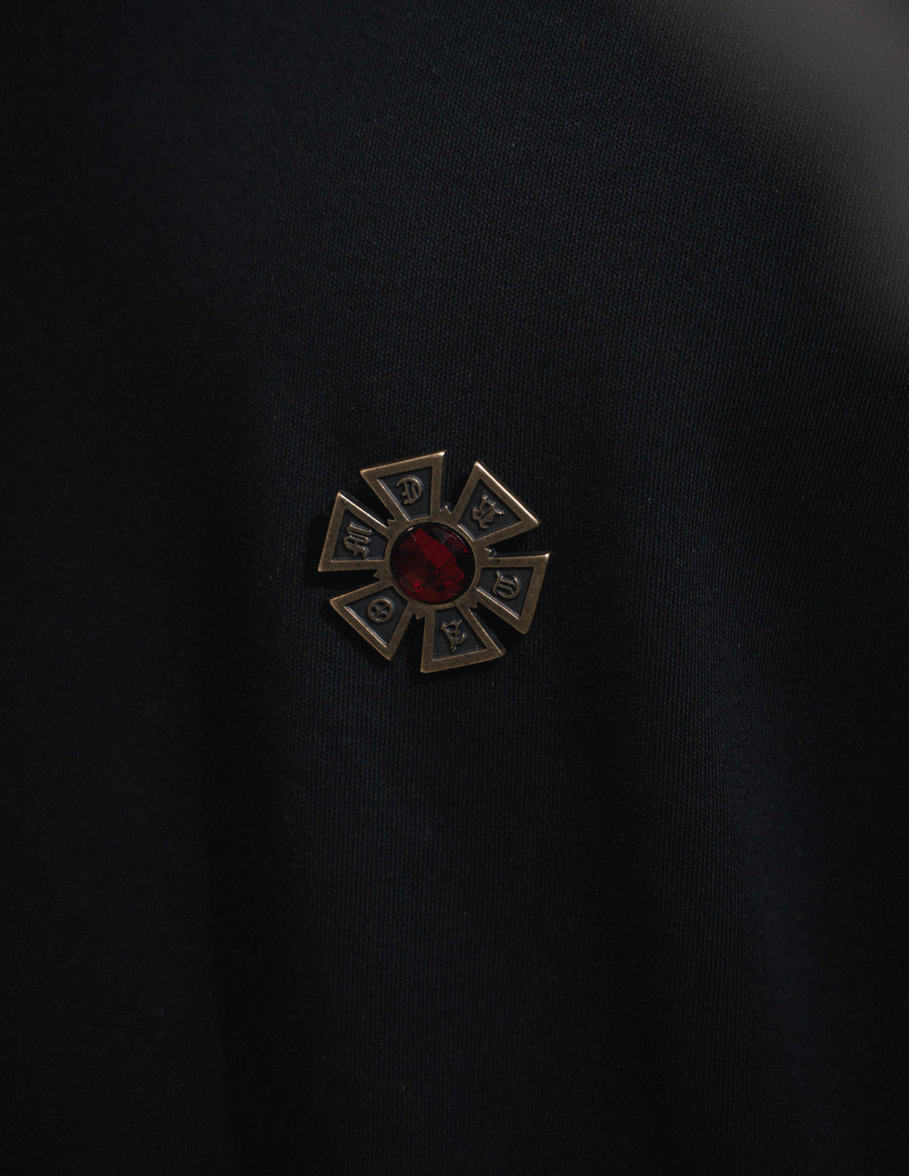 OMERTA PIN T-SHIRT BLACK