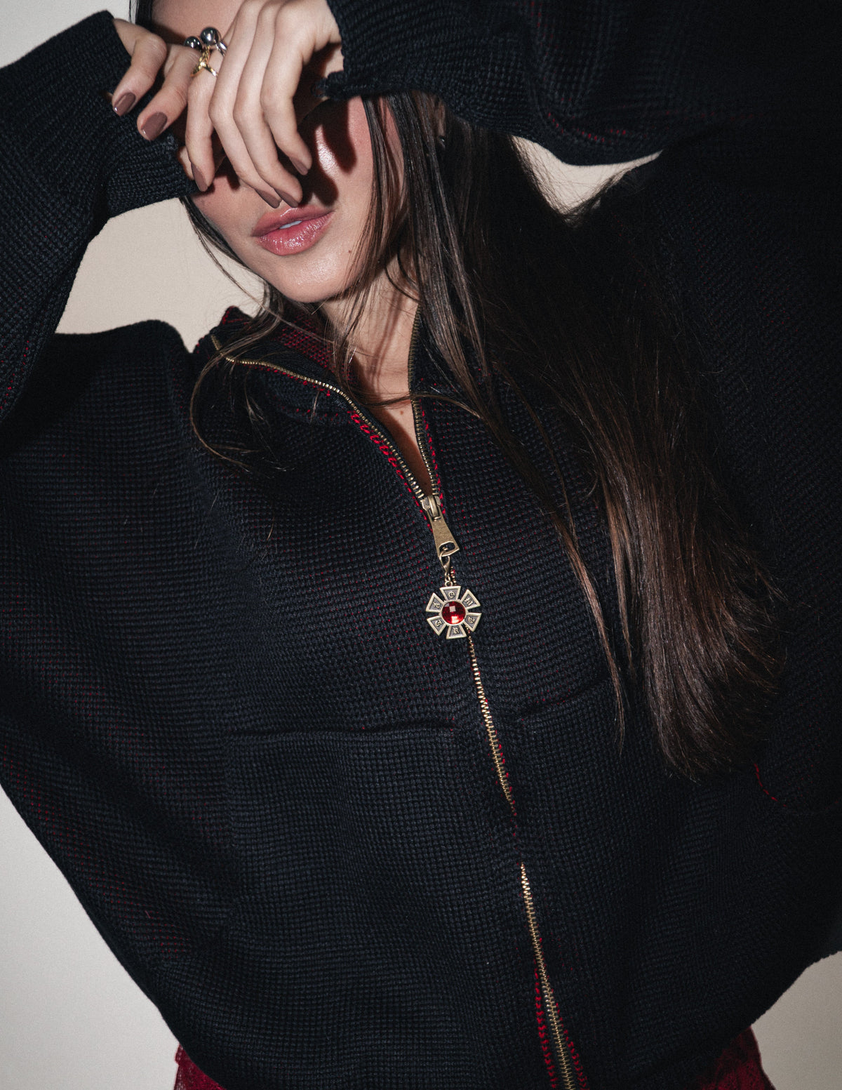 OMERTA BLACK KNITTED ZIP HOODIE