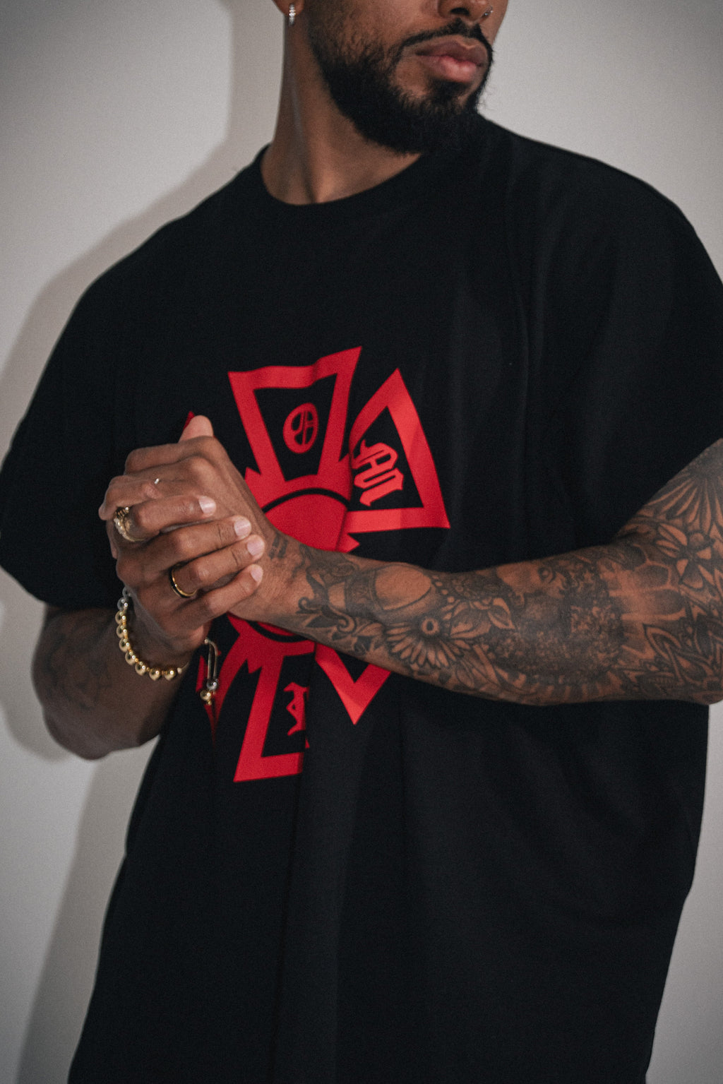 OMERTA SLEEVELESS BOXY TEE