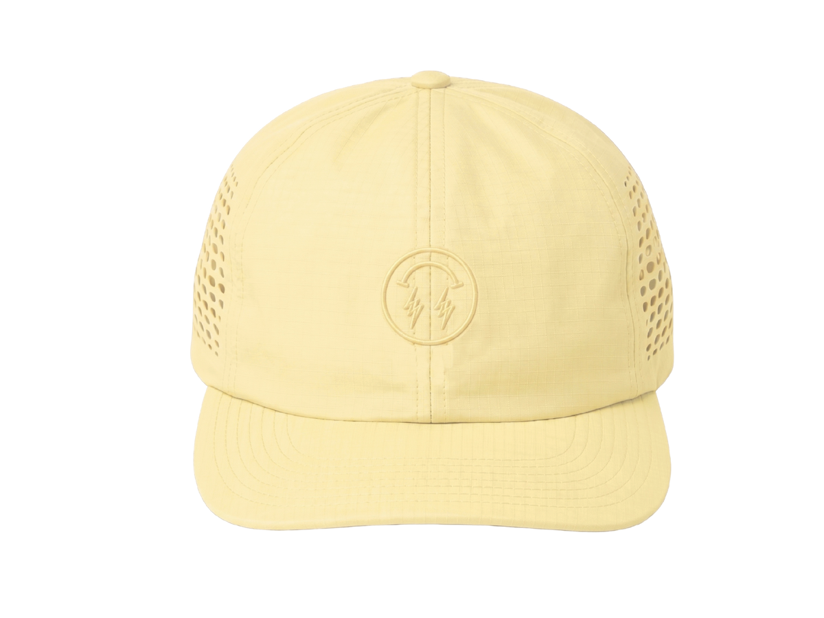 J BALVIN GORRA 6 PANELES CON CORTE LÁSER – AMARILLO